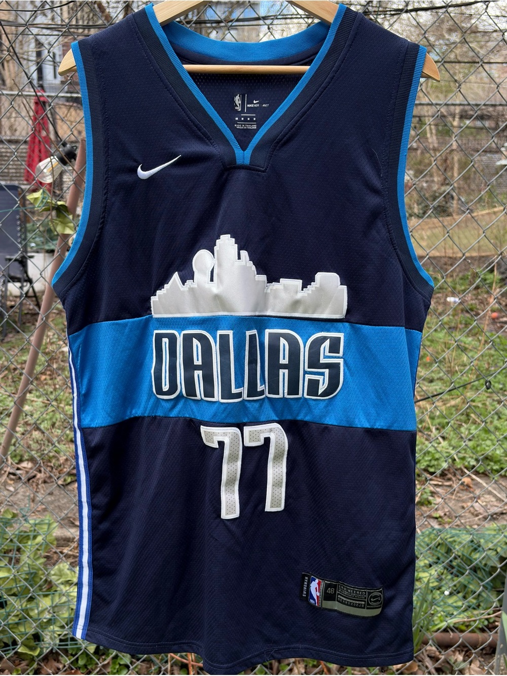 Nike NBA Dallas Mavericks Luka Dončić Rookie Skyline Swingman Jersey